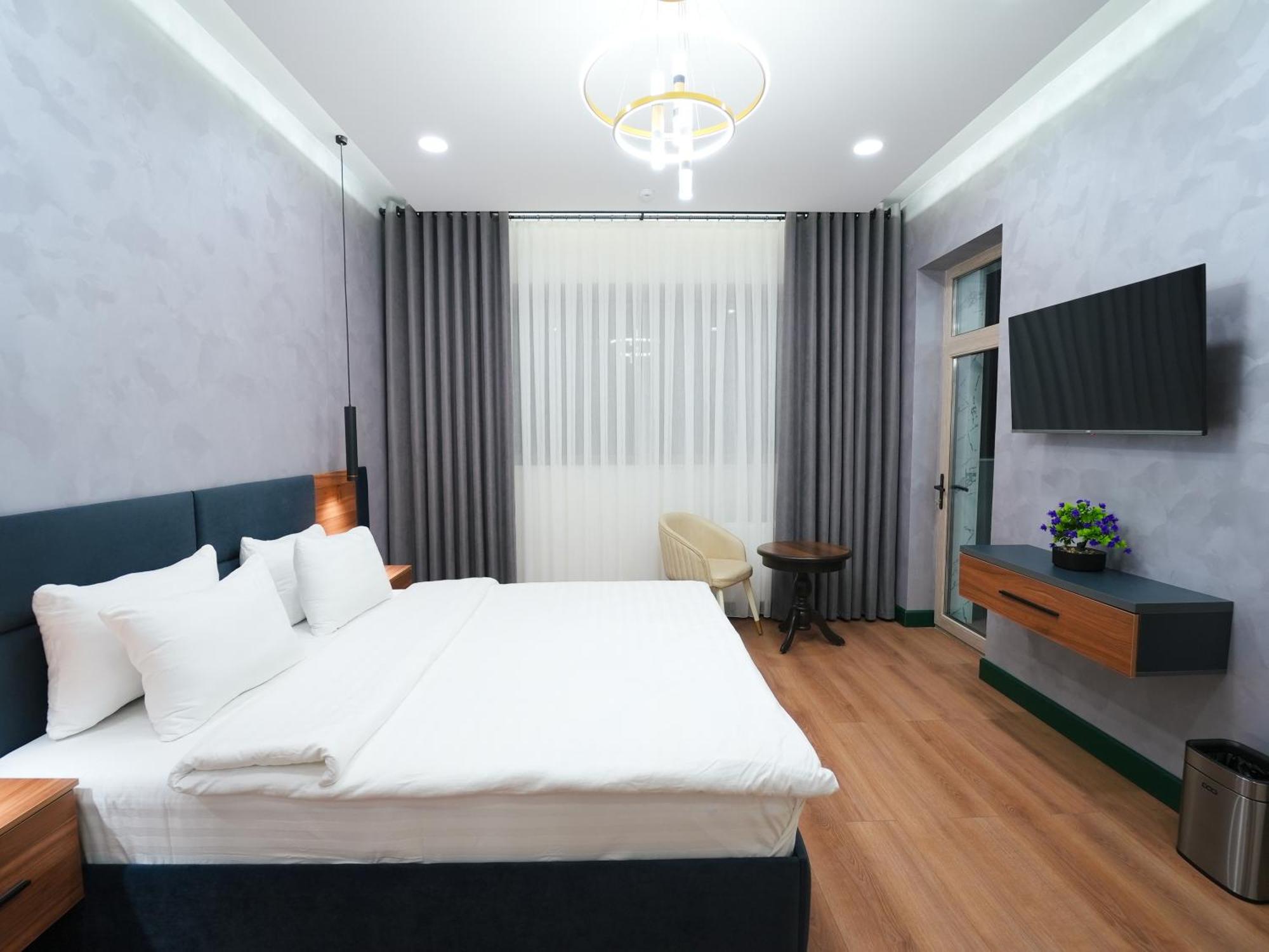 Avant Hotel Tashkent Pool&Spa Buitenkant foto
