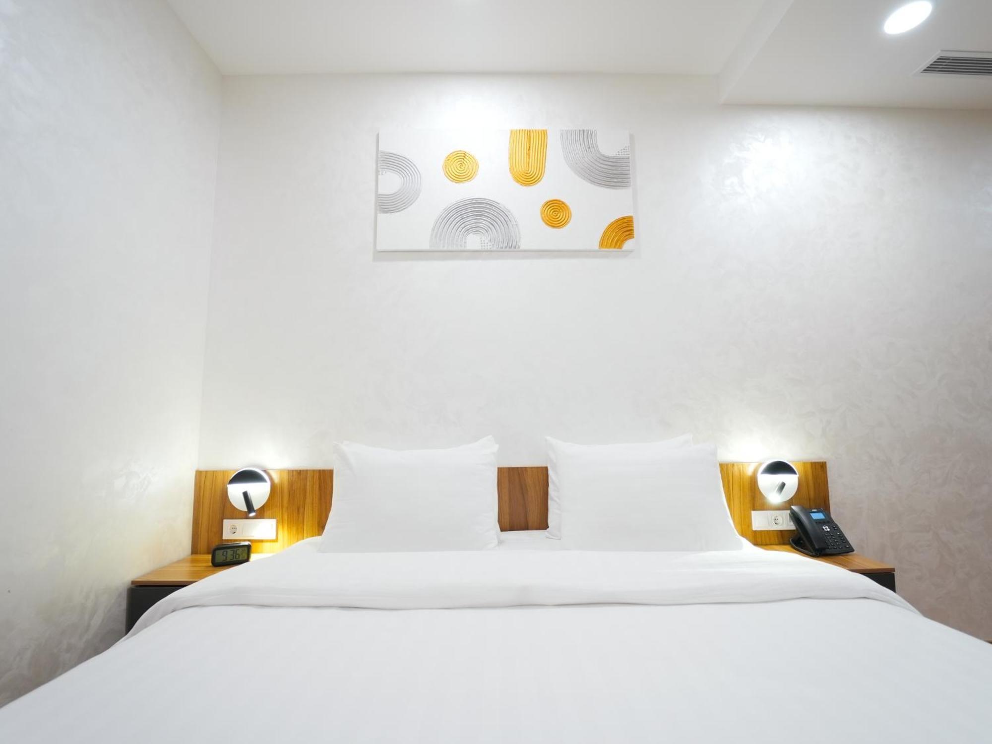 Avant Hotel Tashkent Pool&Spa Buitenkant foto